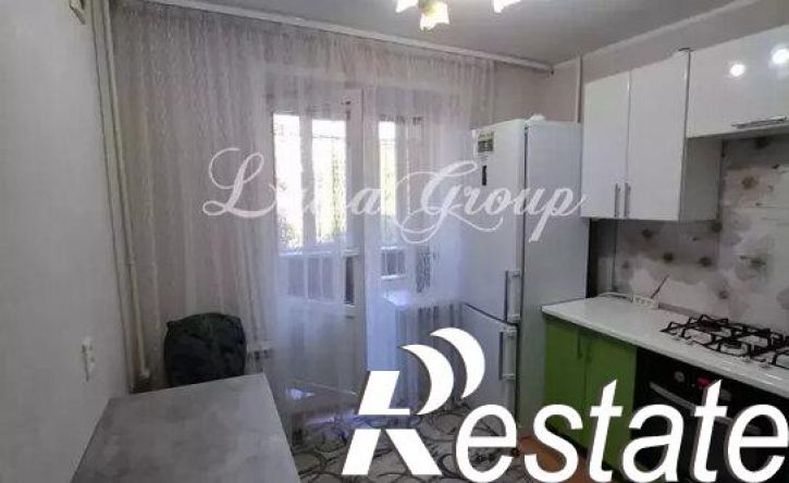 2-комн квартира улица Комарова, 14,  д. 14