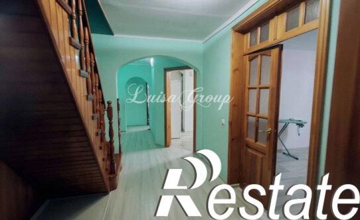 5-комн квартира улица Чапаева, 63,  д. 63