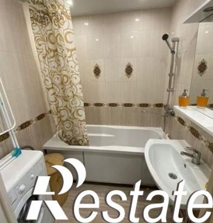 2-комн квартира улица Кирова, 56