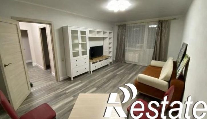 2-комн квартира улица Кирова, 56