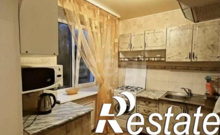 4-комн квартира улица Чкалова, 33,  д. 33