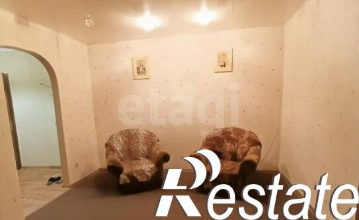 4-комн квартира улица Чкалова, 33,  д. 33