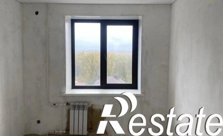 4-комн квартира улица Космонавтов, 8,  д. 8