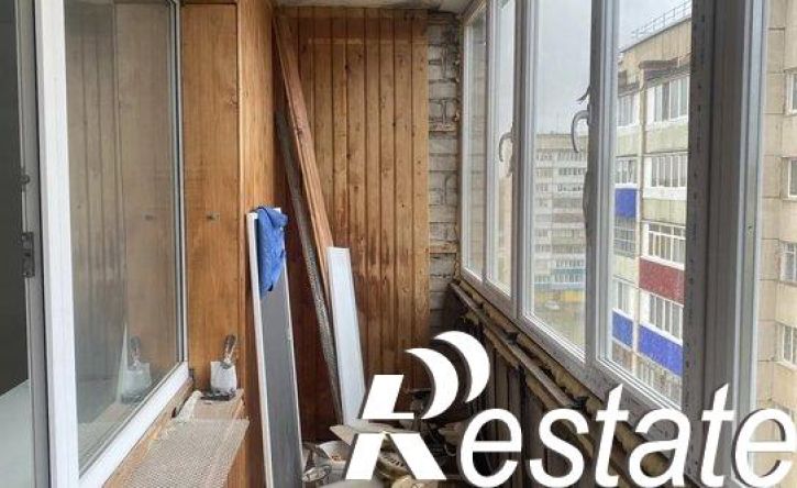4-комн квартира улица Космонавтов, 8,  д. 8